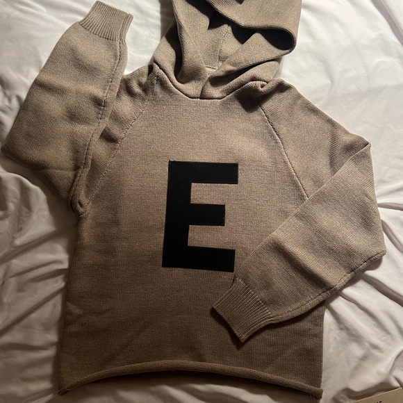 Fear of God Kids Essentials Gray Big  E Hoodie Size S - Picture 5 of 5